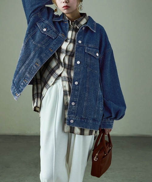 Fashion Letter（ファッションレター）の「オーバーサイズ デニムジャケット アウター ブルゾン（デニムジャケット・レディース・ライトブルー/ブラック/ブルー・M/L）」の19枚目の写真