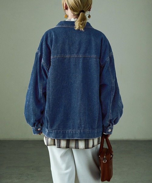 Fashion Letter（ファッションレター）の「オーバーサイズ デニムジャケット アウター ブルゾン（デニムジャケット・レディース・ライトブルー/ブラック/ブルー・M/L）」の21枚目の写真