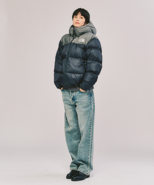 THE NORTH FACE（ザノースフェイス）の「THE NORTH FACE / ザ ノースフェイス Nuptse Hoodie（ダウンジャケット/コート・メンズ・チャコールグレー/ブラック・X-LARGE/LARGE/MEDIUM）」の6枚目の写真