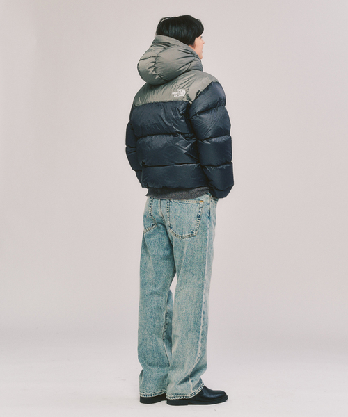 THE NORTH FACE（ザノースフェイス）の「THE NORTH FACE / ザ ノースフェイス Nuptse Hoodie（ダウンジャケット/コート・メンズ・チャコールグレー/ブラック・X-LARGE/LARGE/MEDIUM）」の7枚目の写真