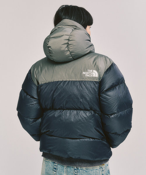 THE NORTH FACE（ザノースフェイス）の「THE NORTH FACE / ザ ノースフェイス Nuptse Hoodie（ダウンジャケット/コート・メンズ・チャコールグレー/ブラック・X-LARGE/LARGE/MEDIUM）」の9枚目の写真