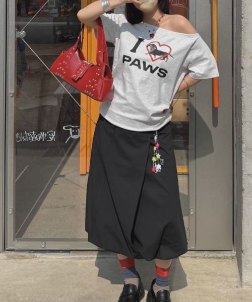 .KOM(ドットコム)の「A'GEM/9 × .kom 『.KOM/ドットケーオーエム』 Patent Stud Handbag/エナメル スタッズハンドバッグ(ハンドバッグ・レディース・レッド/ホワイト/ブラック・FREE)」の15枚目の写真