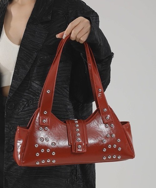 .KOM(ドットコム)の「A'GEM/9 × .kom 『.KOM/ドットケーオーエム』 Patent Stud Handbag/エナメル スタッズハンドバッグ(ハンドバッグ・レディース・レッド/ホワイト/ブラック・FREE)」の14枚目の写真