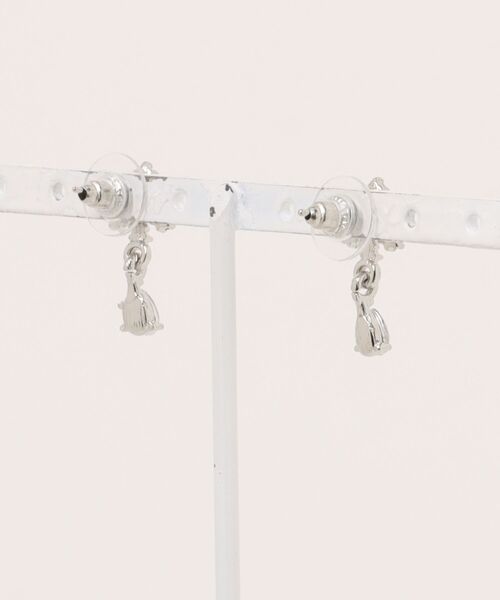 TONE SELECT GOODS(トーンセレクトグッズ)の「【float】ビジュー スノーフレーク シルバー ピアス(ピアス(両耳用)・レディース・シルバー・FREE)」の6枚目の写真