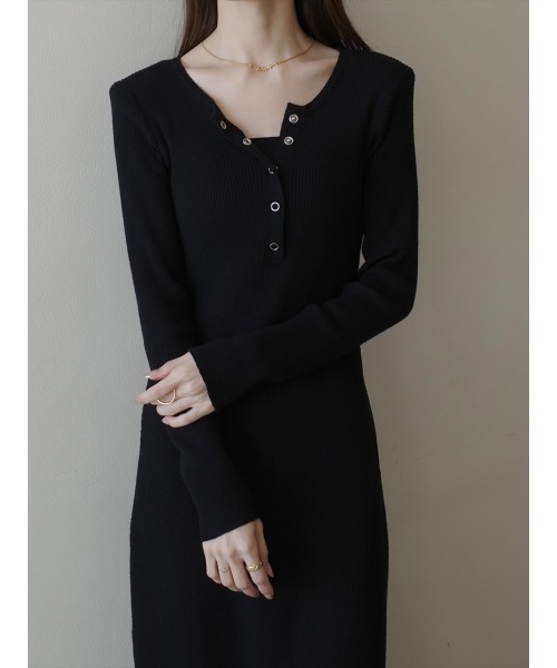 amel（エイメル）の「【RE ARRIVAL】ボタンレイヤードデザインニットワンピース（ワンピース・レディース・ブラック・FREE）」の12枚目の写真