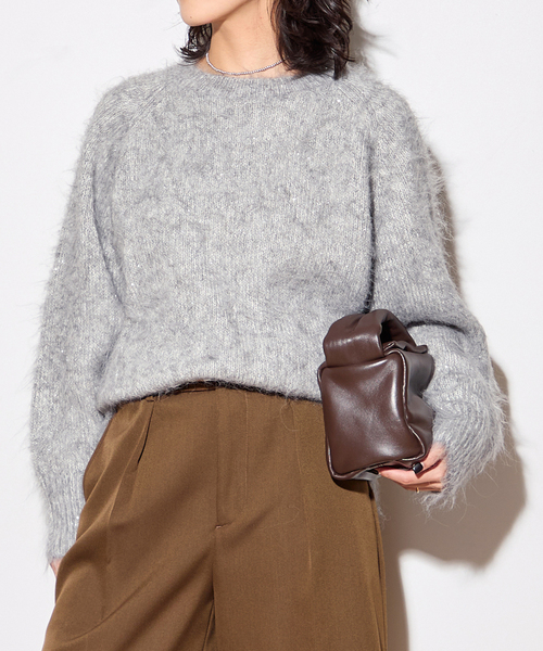 journal standard L'essage（ジャーナルスタンダードレサージュ）の「アルパカMIXスパンコールプルオーバー（ニット/セーター・レディース・グレー/ブラウン/ネイビー・FREE）」の2枚目の写真