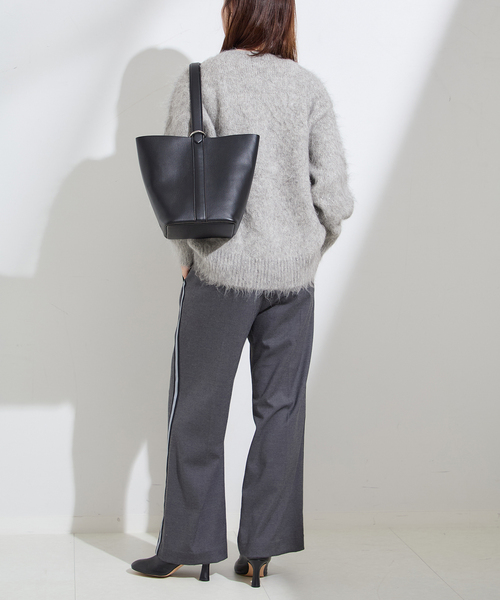 journal standard L'essage（ジャーナルスタンダードレサージュ）の「アルパカMIXスパンコールプルオーバー（ニット/セーター・レディース・グレー/ブラウン/ネイビー・FREE）」の19枚目の写真