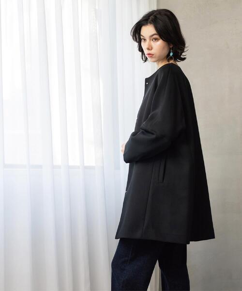 OPAQUE.CLIP（オペークドットクリップ）の「フォルムスリーブミドルコート【洗濯機OK】（ノーカラーコート・レディース・オフホワイト/ブラック/グリーン系・38/36/40）」の15枚目の写真