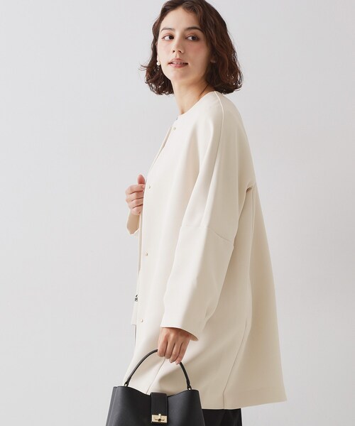 OPAQUE.CLIP（オペークドットクリップ）の「フォルムスリーブミドルコート【洗濯機OK】（ノーカラーコート・レディース・オフホワイト/ブラック/グリーン系・38/36/40）」の14枚目の写真