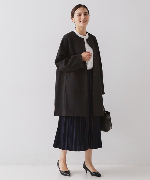 OPAQUE.CLIP（オペークドットクリップ）の「フォルムスリーブミドルコート【洗濯機OK】（ノーカラーコート・レディース・オフホワイト/ブラック/グリーン系・38/36/40）」の20枚目の写真