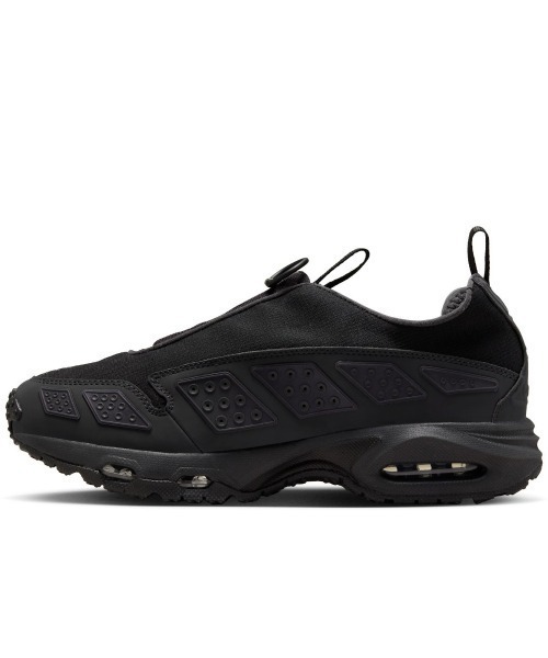 NIKE(ナイキ)の「NIKE Air Max Sndr Gtx(ナイキ ウィメンズ エア マックス SNDR GTX)(スニーカー・レディース・レッド系/ブラック系・23.5cm/23cm/28.5cm/28cm/27.5cm/27cm/26.5cm/26cm/25.5cm/25cm/24.5cm/24cm/29cm)」の19枚目の写真
