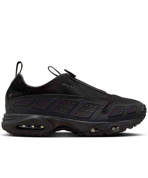 NIKE(ナイキ)の「NIKE Air Max Sndr Gtx(ナイキ ウィメンズ エア マックス SNDR GTX)(スニーカー・レディース・レッド系/ブラック系・23.5cm/23cm/28.5cm/28cm/27.5cm/27cm/26.5cm/26cm/25.5cm/25cm/24.5cm/24cm/29cm)」の22枚目の写真