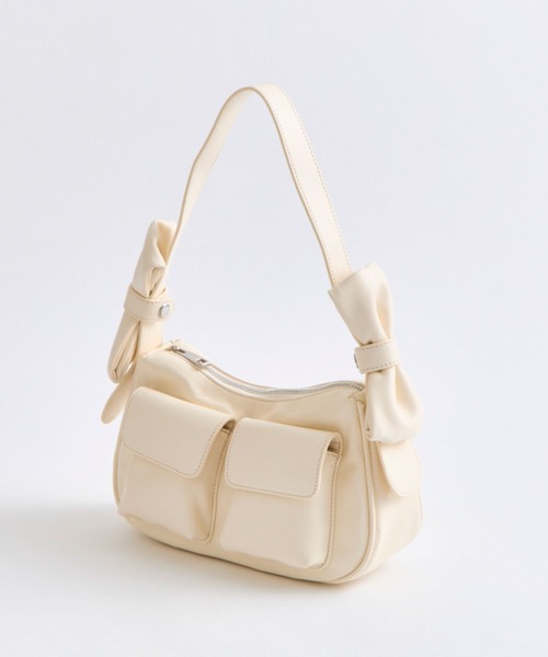 OLIVE des OLIVE（オリーブデオリーブ）の「リボンホーボーバッグ（ショルダーバッグ・レディース・ブラウン/アイボリー/ブラック・FREE）」の2枚目の写真