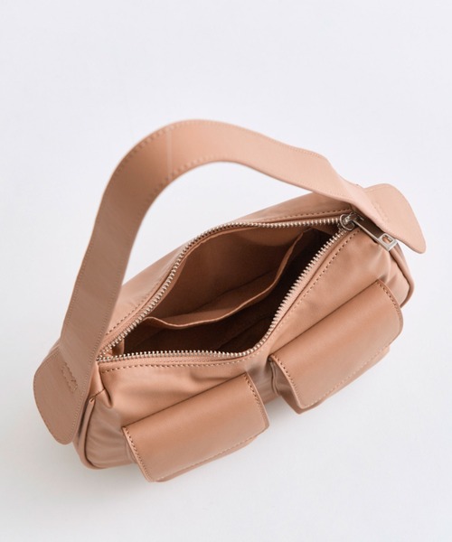 OLIVE des OLIVE（オリーブデオリーブ）の「リボンホーボーバッグ（ショルダーバッグ・レディース・ブラウン/アイボリー/ブラック・FREE）」の19枚目の写真