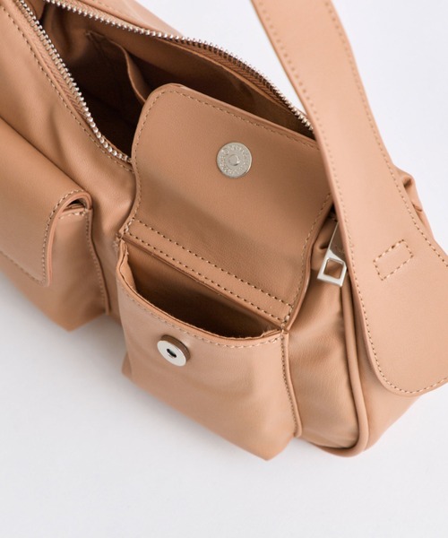 OLIVE des OLIVE（オリーブデオリーブ）の「リボンホーボーバッグ（ショルダーバッグ・レディース・ブラウン/アイボリー/ブラック・FREE）」の20枚目の写真