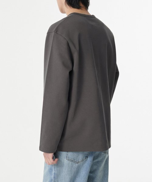 MUSINSA STANDARD（ムシンサスタンダード）の「ヘビーポンテリラックスクルーネック長袖Tシャツ[ガンメタル]（Tシャツ/カットソー・メンズ・その他・SMALL/MEDIUM/LARGE/X-LARGE/XX-LARGE/XXX-LARGE）」の2枚目の写真