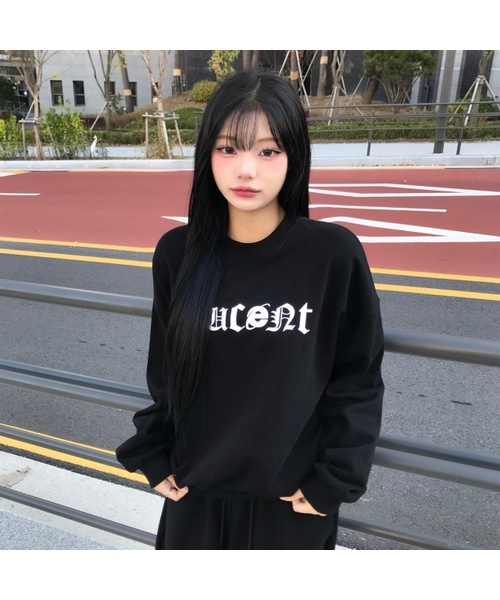 MUCENT(ムセント)の「メイジャーシグネチャー スウェット 男女共用 (2カラー)(スウェット・レディース・ブラック/アイボリー・SMALL/LARGE)」の1枚目の写真