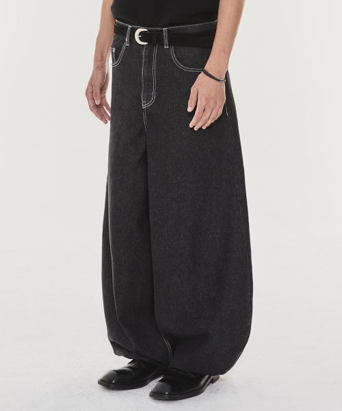 KICHUL(キチョル)の「Light Cotton Balloon fit denim pants (Black)(デニムパンツ・メンズ・その他・X-SMALL/SMALL/MEDIUM/LARGE)」の2枚目の写真