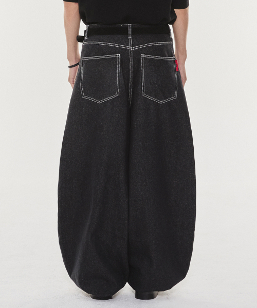 KICHUL(キチョル)の「Light Cotton Balloon fit denim pants (Black)(デニムパンツ・メンズ・その他・X-SMALL/SMALL/MEDIUM/LARGE)」の3枚目の写真