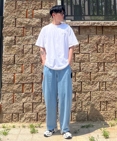 BLOND9(ブロンドナイン)の「サマー バンディング ワイドデニムパンツ_ブリーチブルー(デニムパンツ・レディース・その他・LARGE/MEDIUM/SMALL/X-LARGE)」の4枚目の写真