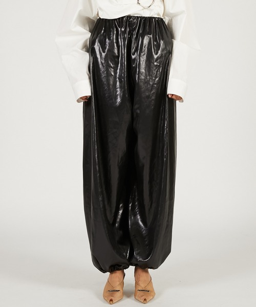 PRANK PROJECT（プランクプロジェクト）の「【2026Spring Pre-Order】レザーサテンパンツ / Leather Satin Pants（その他パンツ・レディース・ブラック/ブラウン・36/38）」の6枚目の写真