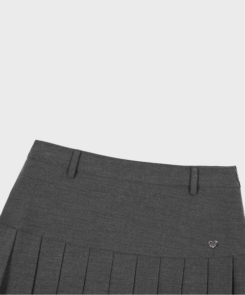 ALKI ALKA(アルキアルカ)の「Panel Pleat Skirt (Charcoal)(スカート・レディース・チャコール・SMALL/MEDIUM)」の3枚目の写真