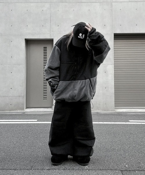 YACA(ヤーカ)の「Fleece Over Reversible JK/フリースオーバーリバーシブルジャケット【unisex item】(その他アウター・レディース・グレー/ブラック・FREE)」の9枚目の写真