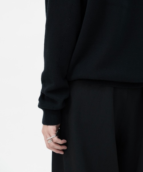 LAPIIS（ラピス）の「COTTON CASHMERE SKIPPER KNIT（ニット/セーター・メンズ・ブラック/グレー/ブラウン・MEDIUM/LARGE）」の10枚目の写真