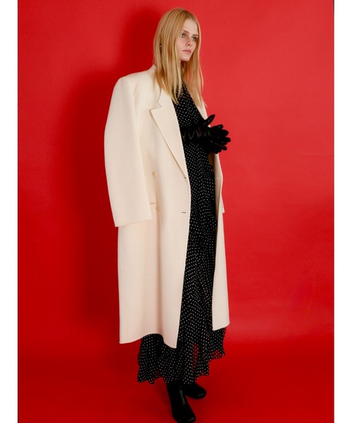AMOMMA（アモマ）の「CASHMERE PADDED LONG COAT（チェスターコート・レディース・アイボリー・FREE）」の4枚目の写真