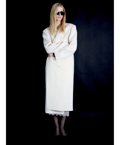 AMOMMA（アモマ）の「CASHMERE PADDED LONG COAT（チェスターコート・レディース・アイボリー・FREE）」の8枚目の写真
