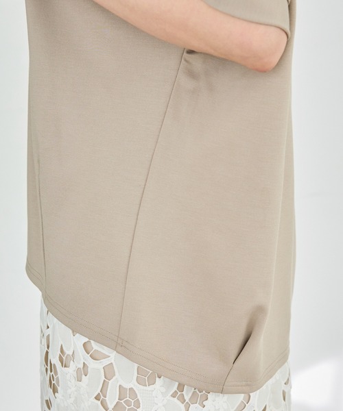 LAVEANGE(ラビアンジェ)の「【好機能シリーズ】接触冷感・吸水速乾|スキッパーパールプルオーバー(Tシャツ/カットソー・レディース・ベージュ/ネイビー/ブラック・4L/3L/LL/M/5L)」の7枚目の写真