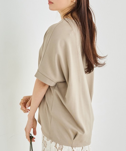 LAVEANGE(ラビアンジェ)の「【好機能シリーズ】接触冷感・吸水速乾|スキッパーパールプルオーバー(Tシャツ/カットソー・レディース・ベージュ/ネイビー/ブラック・4L/3L/LL/M/5L)」の12枚目の写真