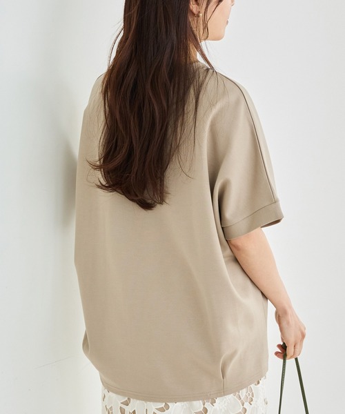 LAVEANGE(ラビアンジェ)の「【好機能シリーズ】接触冷感・吸水速乾|スキッパーパールプルオーバー(Tシャツ/カットソー・レディース・ベージュ/ネイビー/ブラック・4L/3L/LL/M/5L)」の13枚目の写真