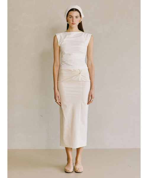 PADO SEOUL(パドソウル)の「女性ツイストスカートアイボリー(スカート・レディース・その他・SMALL/MEDIUM)」の1枚目の写真