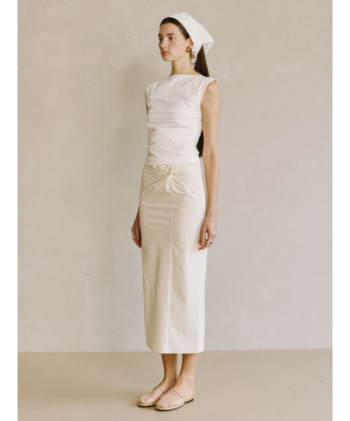 PADO SEOUL(パドソウル)の「女性ツイストスカートアイボリー(スカート・レディース・その他・SMALL/MEDIUM)」の3枚目の写真