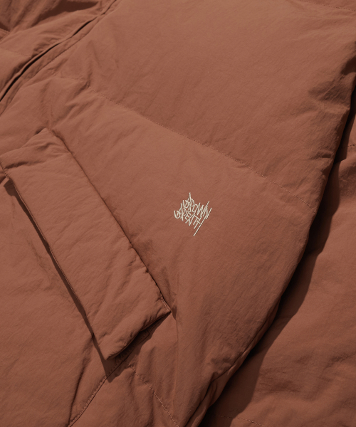BROWNBREATH（ブラウンブレス）の「TAG PARKA - BRICK RED（ダウンジャケット/コート・レディース・その他・L/M/S/XL）」の5枚目の写真
