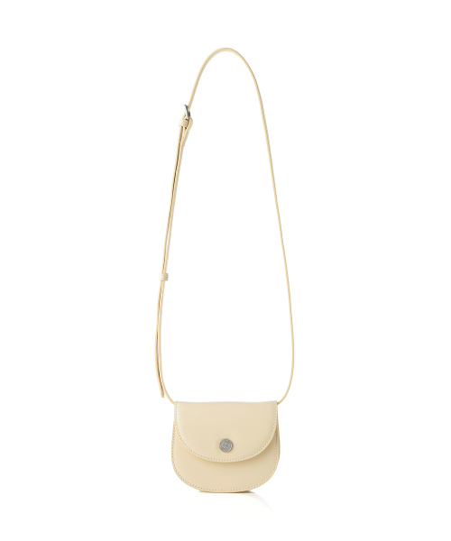 RAINBEE(レインビー)の「DEBON BAG_ BEIGE(メッセンジャーバッグ・レディース・ベージュ・FREE)」の3枚目の写真