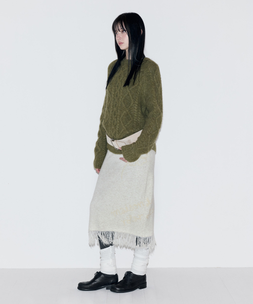 ROLAROLA(ロラロラ)の「FRINGE LONG KNIT SKIRT IVORY(スカート・レディース・アイボリー・FREE)」の2枚目の写真