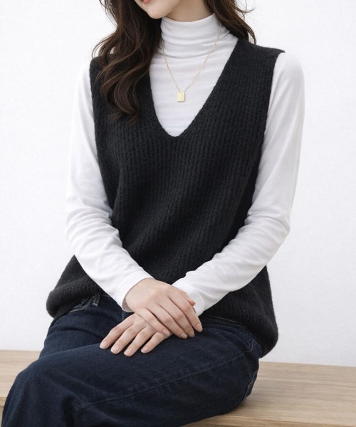 SallyLunn(サリーラン)の「ミニマルVネックルーズニットベスト(ベスト・レディース・グレー/ベージュ/ブラック/ブラウン・FREE)」の9枚目の写真