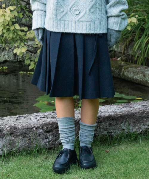 TTUDEMENT（トュードメント）の「RIBBON TIE PLEATED MIDI SKIRT NAVY（スカート・レディース・その他・S/M）」の4枚目の写真