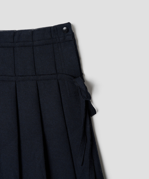 TTUDEMENT（トュードメント）の「RIBBON TIE PLEATED MIDI SKIRT NAVY（スカート・レディース・その他・S/M）」の2枚目の写真