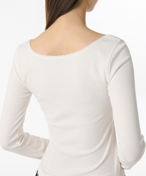 MUSINSA STANDARD WOMAN（ムシンサスタンダードウーマン）の「ウィメンズレーストリムバレリーナ長袖Tシャツ[クリーム]（Tシャツ/カットソー・レディース・その他・LARGE/MEDIUM/X-SMALL/SMALL）」の4枚目の写真