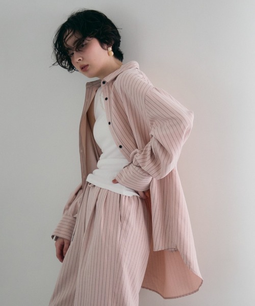Trish（トリッシュ）の「パウダースキンカシュクール2wayストライプシャツ（シャツ/ブラウス・レディース・ベージュ/ホワイト/ピンク・MEDIUM）」の3枚目の写真