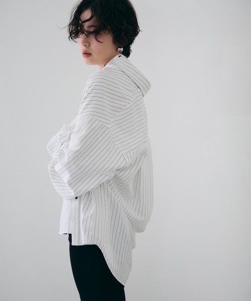 Trish（トリッシュ）の「パウダースキンカシュクール2wayストライプシャツ（シャツ/ブラウス・レディース・ベージュ/ホワイト/ピンク・MEDIUM）」の11枚目の写真