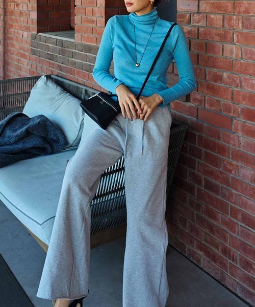 esutoreja（エストレジャ）の「タートルネックリブニットトップス（ニット/セーター・レディース・ベージュ/ブラウン/ピンク/ブルー/グレー/ブラック・FREE）」の15枚目の写真