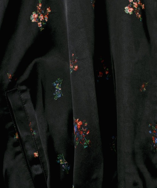 JEANASIS（ジーナシス）の「フラワーサテンブルゾン/645286（ブルゾン・レディース・ホワイト系その他/ブラック系その他・FREE）」の12枚目の写真