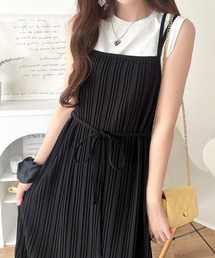 classicalelf(�N���V�J���G���t)�̊Â����Ȃ��̂Ɏ䂩���A��l�̔������B�o�b�N���{���_�u���X�g���b�v�v���[�c�L���~�����O�����s�[�X(�����s�[�X)