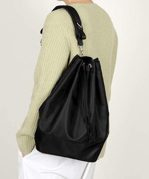 UNDERSTATEMENTs（アンダーステイトメント）の「【ユニセックス】2WAYカラビナナイロンテックショルダーバッグ（ショルダーバッグ・メンズ・ブラック/シルバー・FREE）」の22枚目の写真