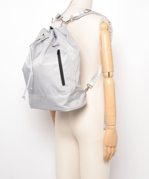 UNDERSTATEMENTs（アンダーステイトメント）の「【ユニセックス】2WAYカラビナナイロンテックショルダーバッグ（ショルダーバッグ・メンズ・ブラック/シルバー・FREE）」の8枚目の写真