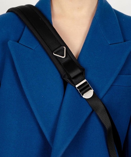 UNDERSTATEMENTs（アンダーステイトメント）の「【ユニセックス】2WAYカラビナナイロンテックショルダーバッグ（ショルダーバッグ・メンズ・ブラック/シルバー・FREE）」の11枚目の写真